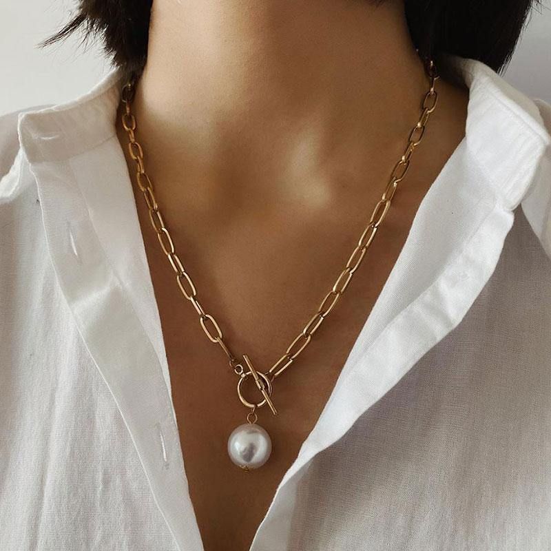 pearl choker necklace