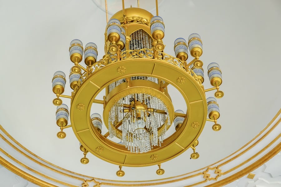 Gold chandelier at the Jame'Asr Hassanil Bolkiah mosque in Brunei