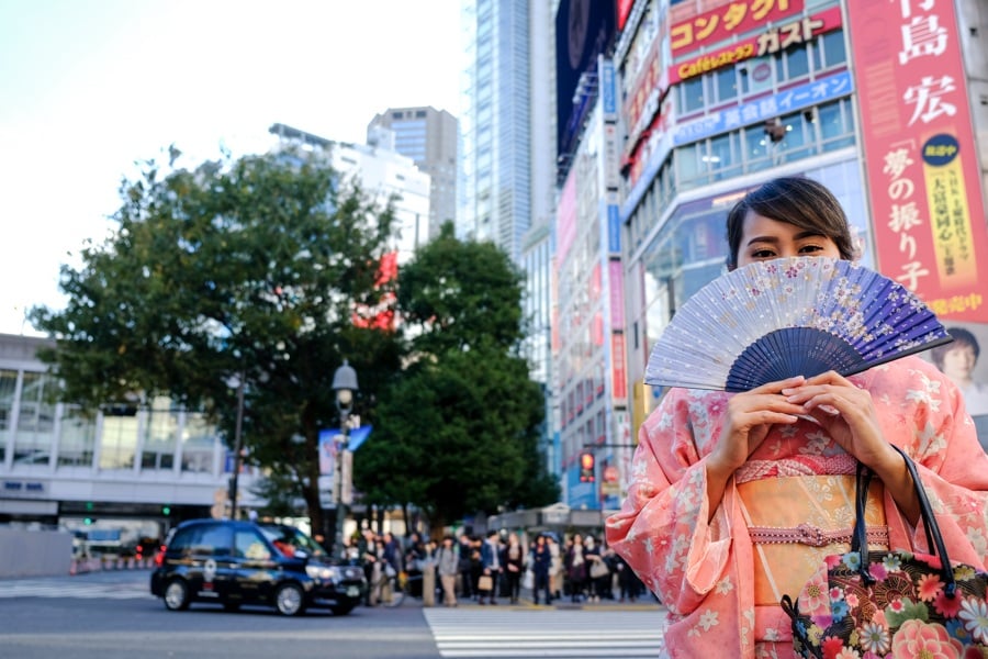 Tokyo Pictures kimono girl