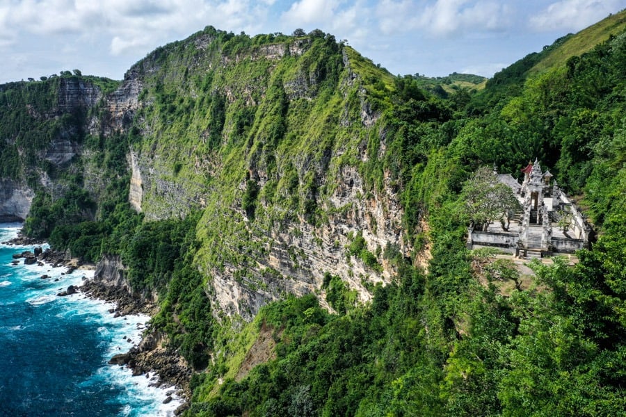 Manta Point Overlook Temple Nusa Penida Bali