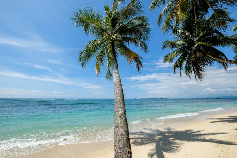 Pulau Karang Barus Sumatra Indonesia Island Beach