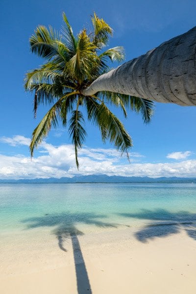 Pulau Karang Barus Sumatra Indonesia Island Beach