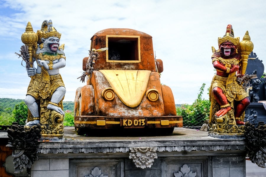 Car temple and demon statues at Pura Paluang in Nusa Penida, Bali