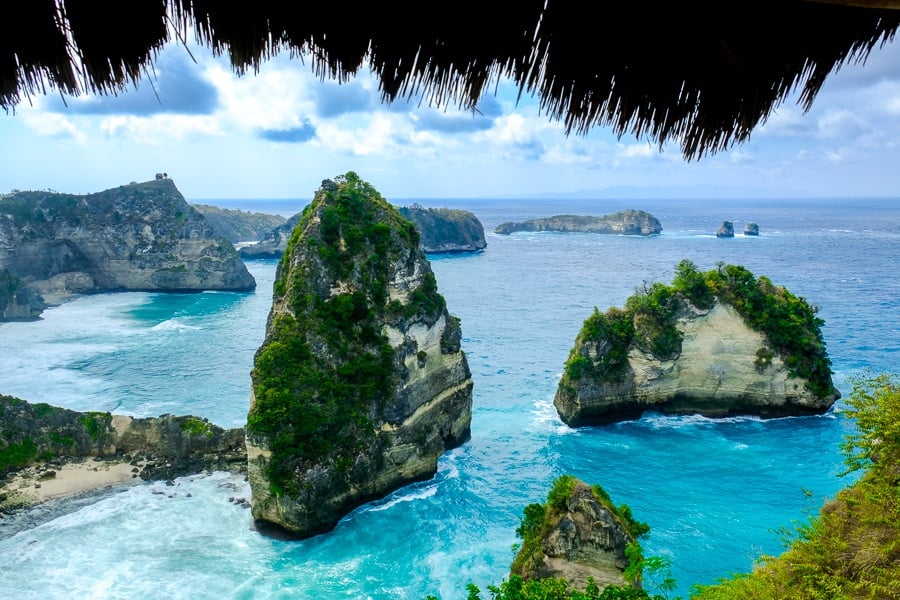 Thatch view from the Rumah Pohon Molenteng treehouse in Nusa Penida, Bali