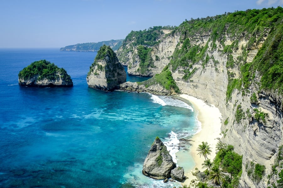 Diamond Beach viewpoint from above in Nusa Penida, Bali