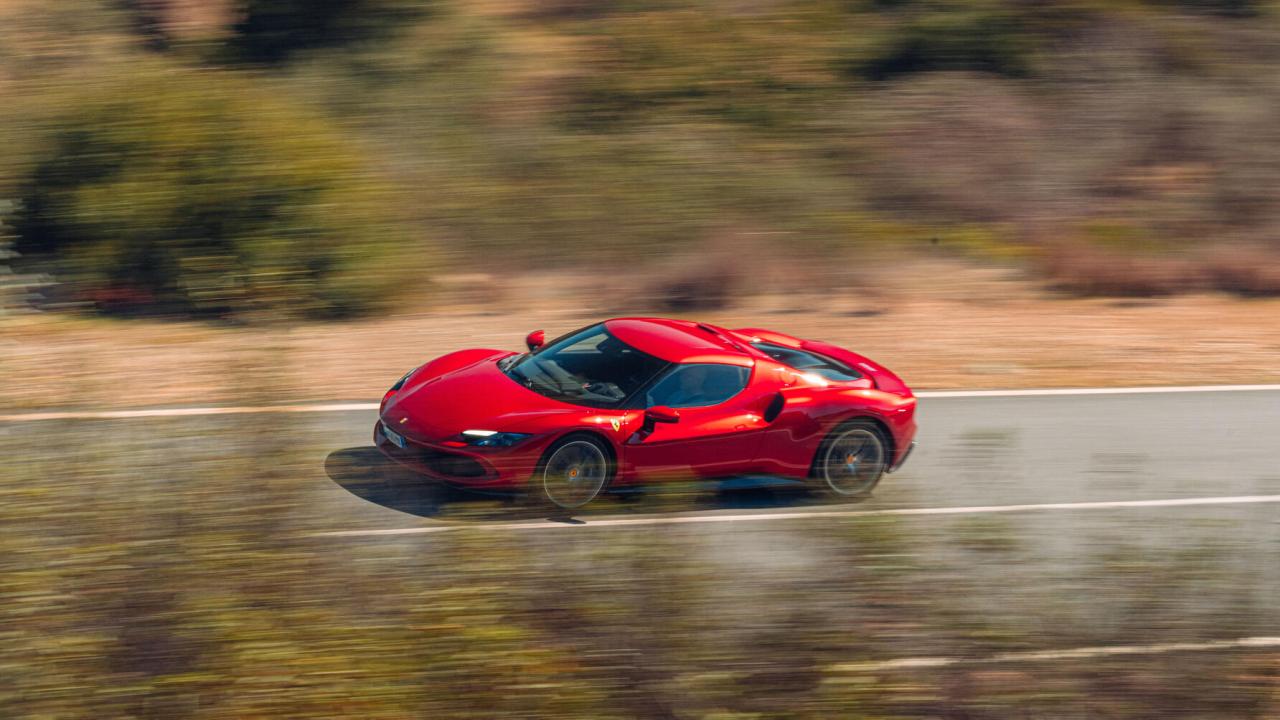 Flat out in the astonishing new Ferrari 296 GTB | Top Gear